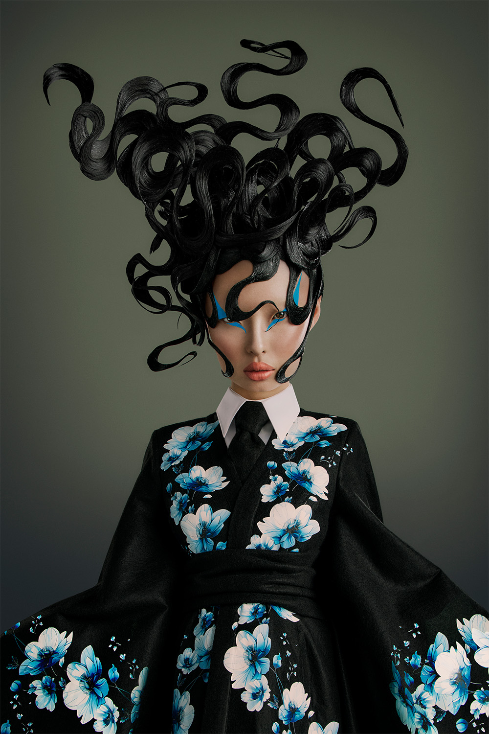 Avant Garde Wavy Sculpture - Danny Pato - EDEN Collection